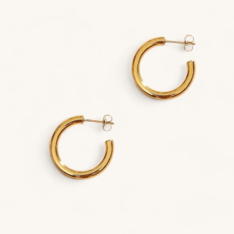 The belle hoop earrings