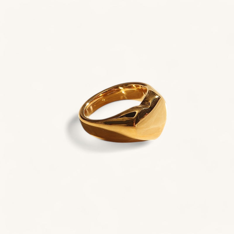 The heart signet ring