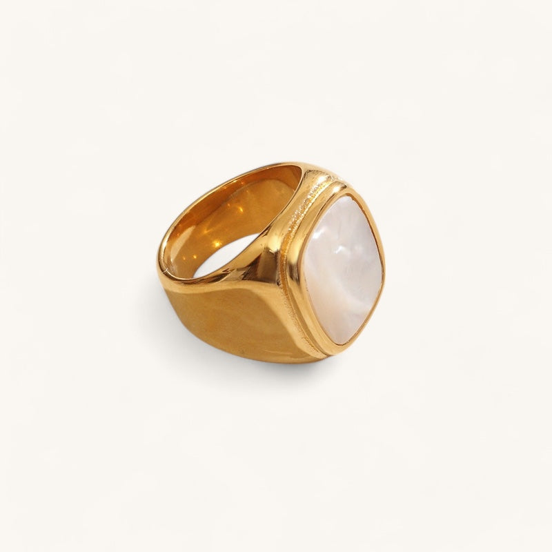The enchantment signet ring