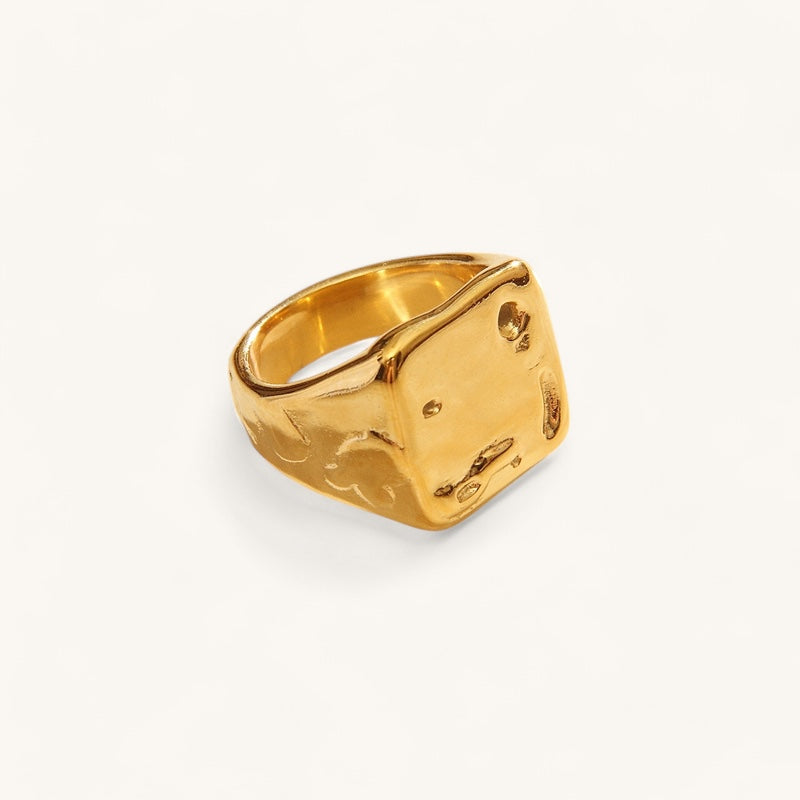 The luna ring