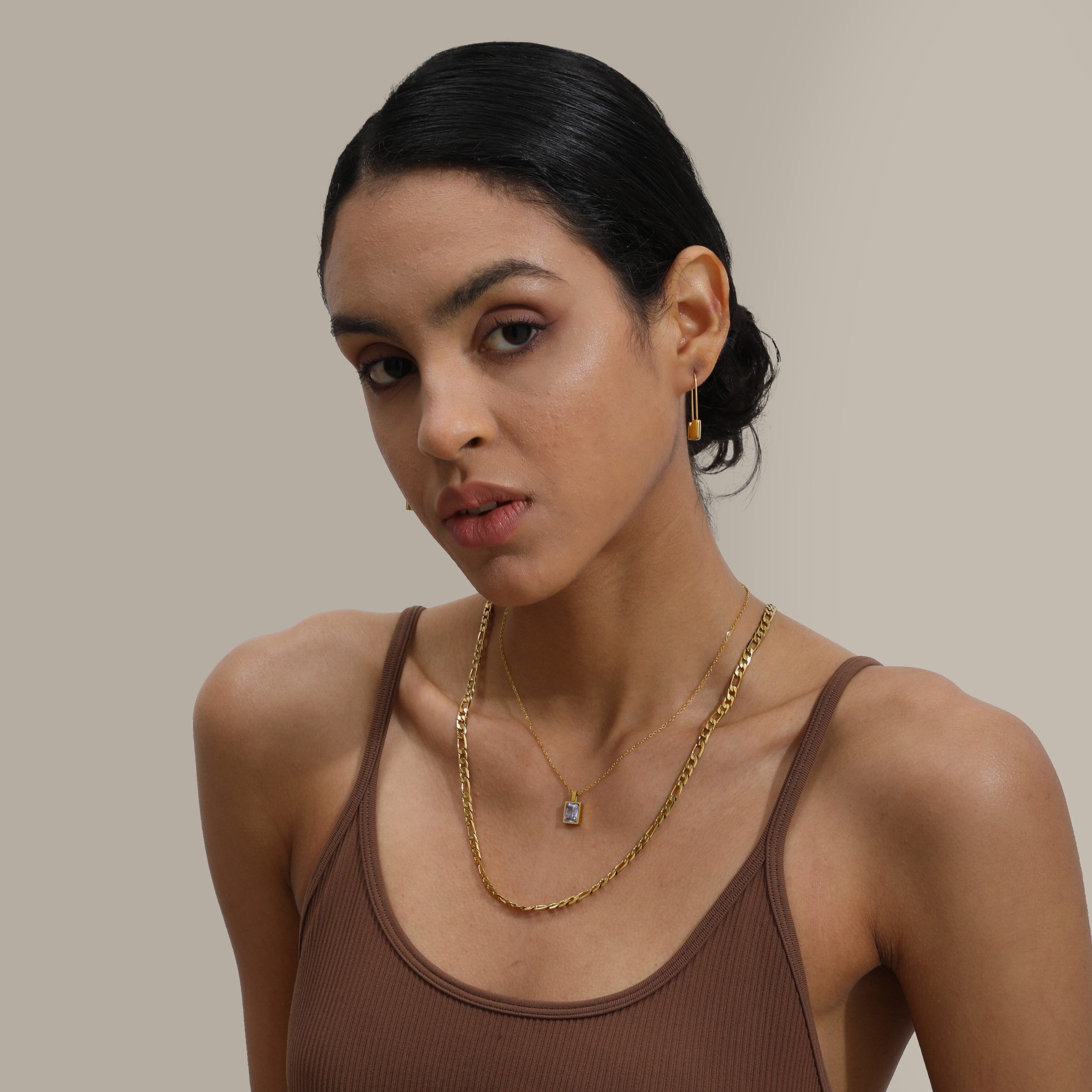 The diamond pendant necklace