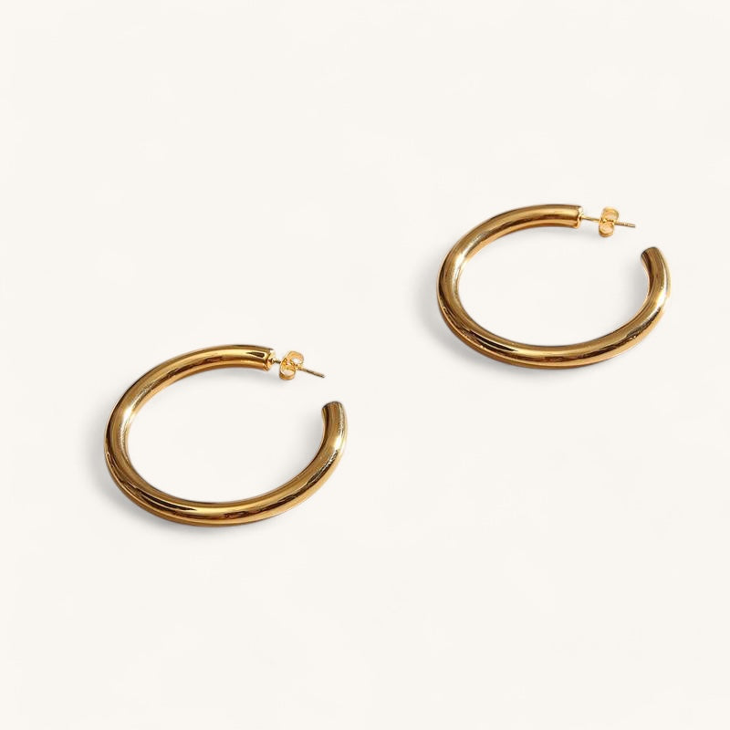 The chunky hoop earrings