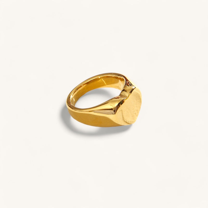 The heart signet ring