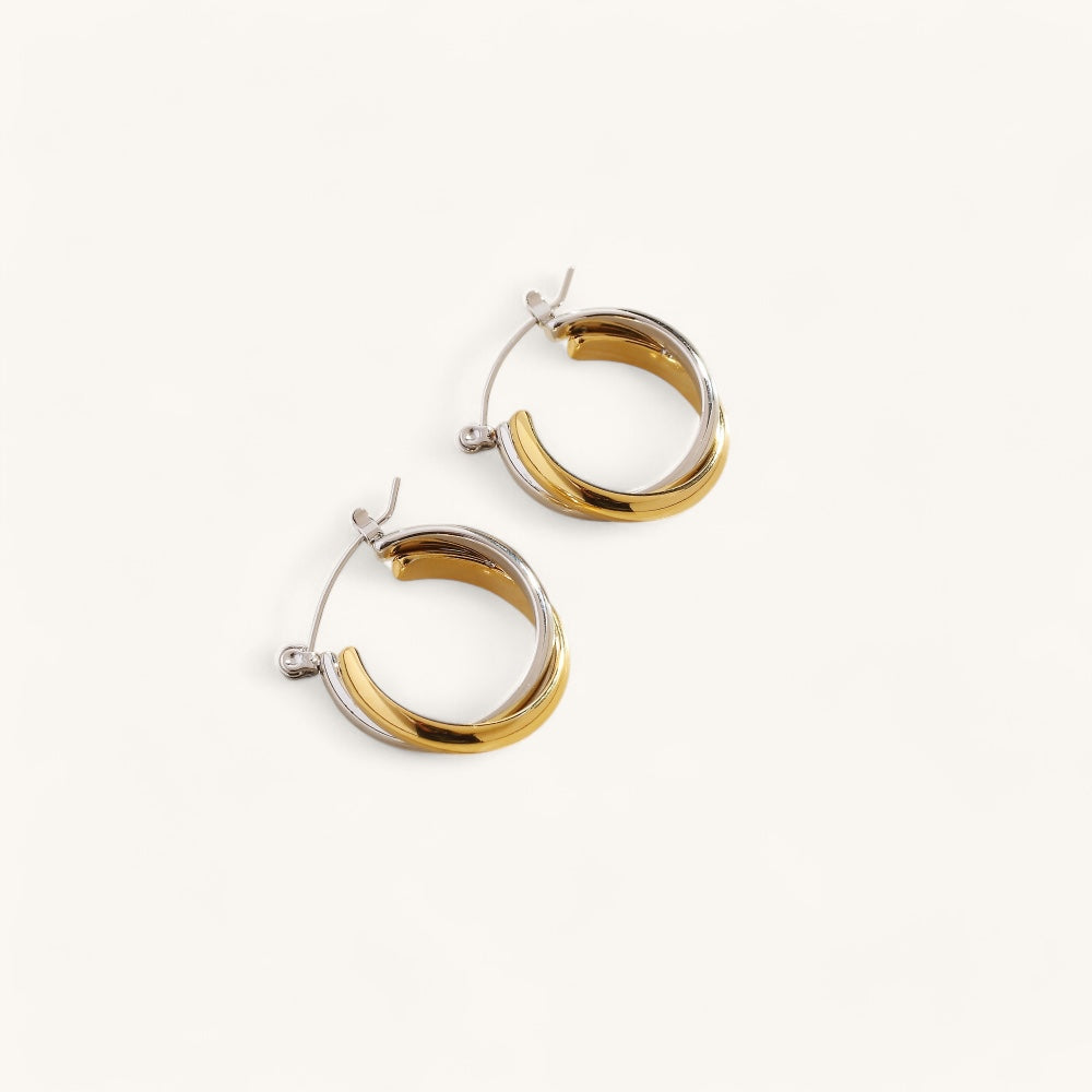 Ru.アクセサリーMilouさま Milou, fine jewellery, plated with genuine 18k gold.