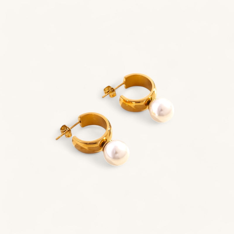 The pearl ring earrings