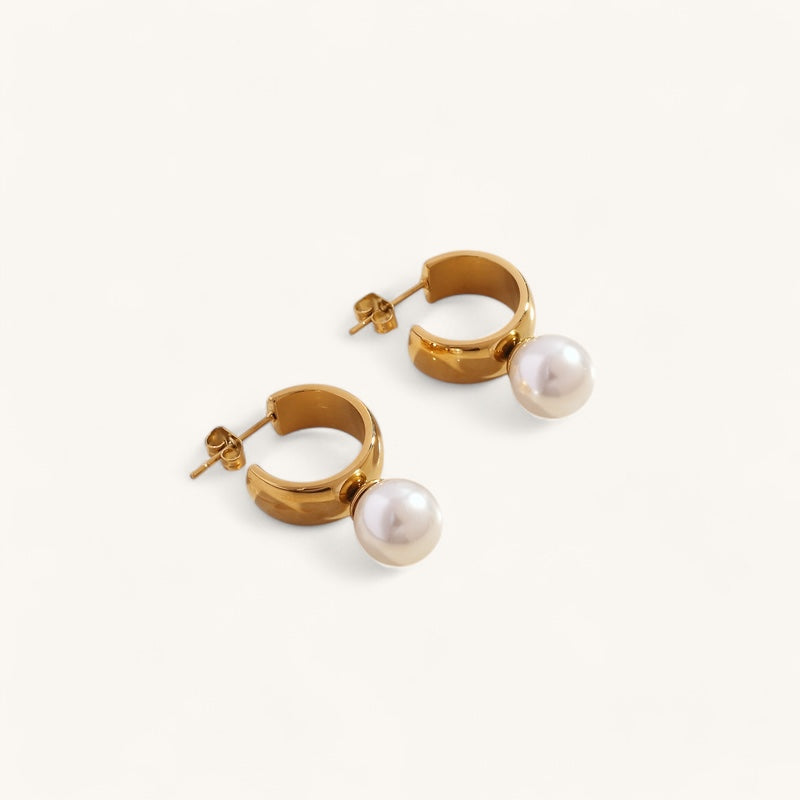 The pearl ring earrings