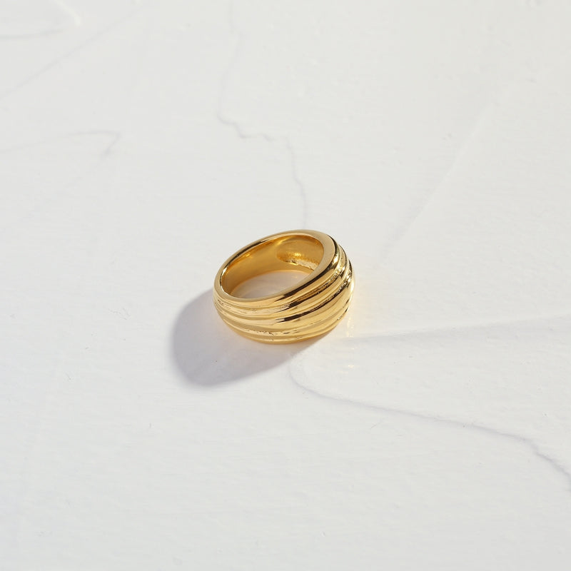 THE SCALLOP RING