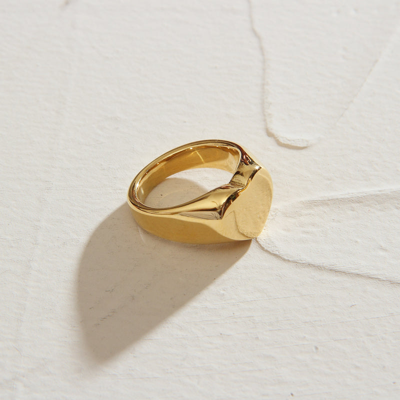 THE HEART SIGNET RING